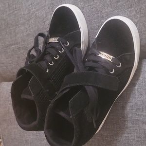 GUESS tie velcro platform tennis shoes sz 8